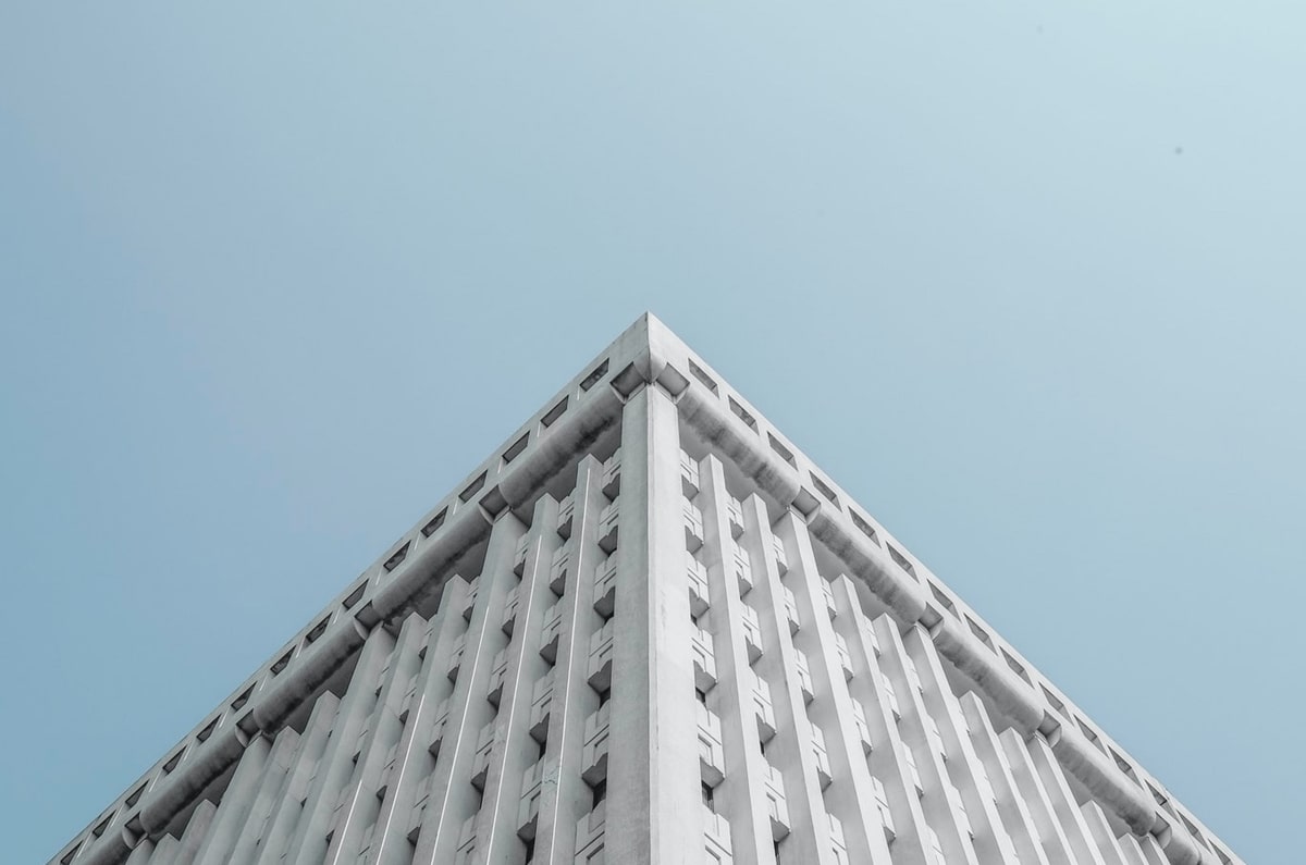 爱游戏中国官网-单场命中3记三分 31岁德罗赞在合同年再度升级